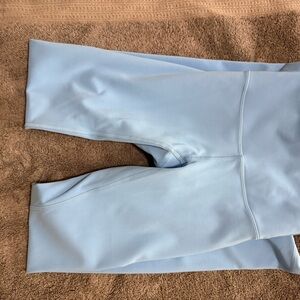 Womens Lululemon wunder train legging 28”